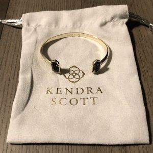 Kendra Scott Jewelry - Kendra Scott gold Elton Bracelet in Black Opaque Kendra Scott Jewelry - Kendra Scott gold Elton Bracelet in Black Opaque